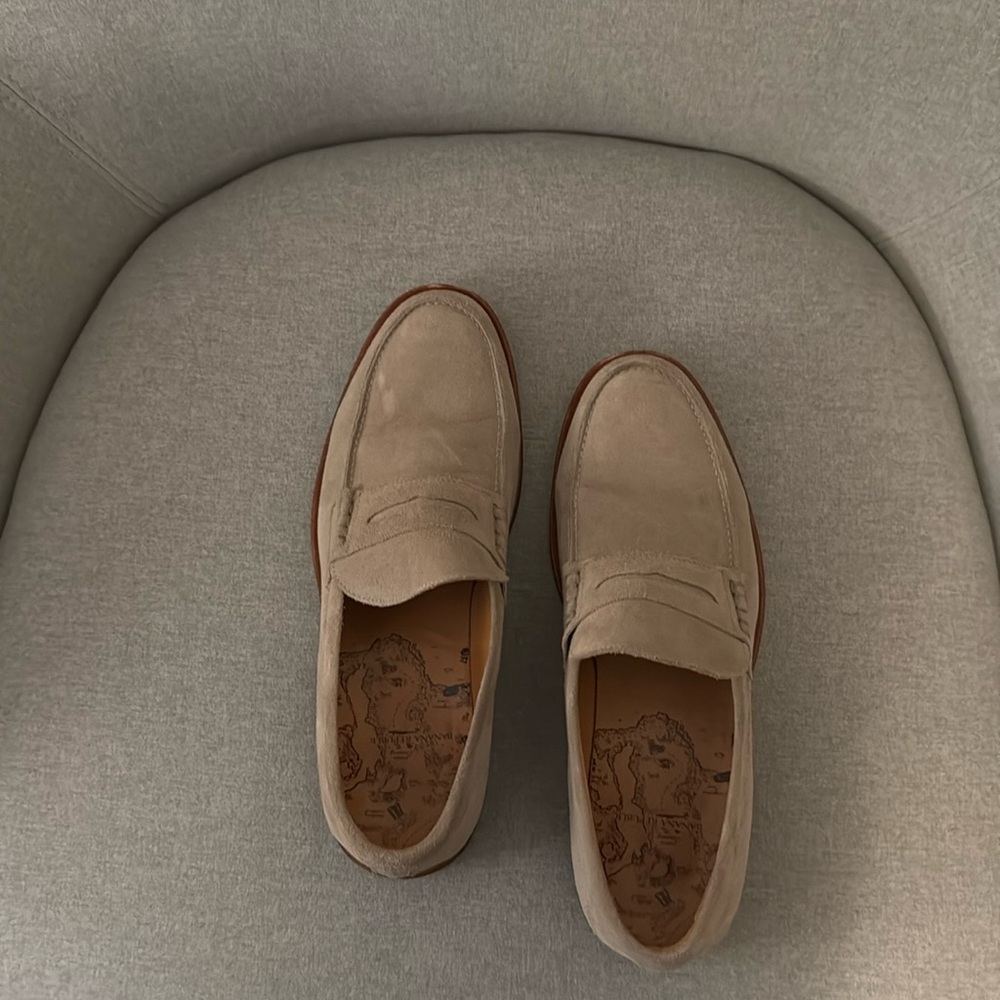 Banana Republic size 11 Suede Penny Loafers